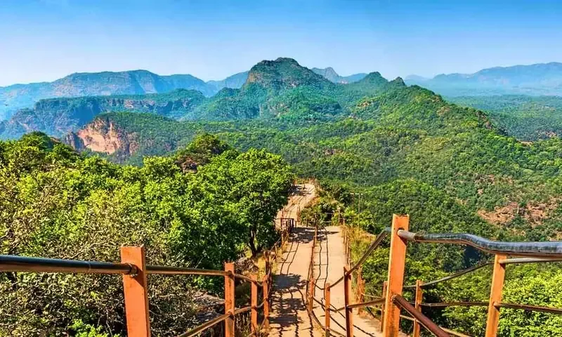 Ridge path to a viewpoint in the Pachmarhi hills