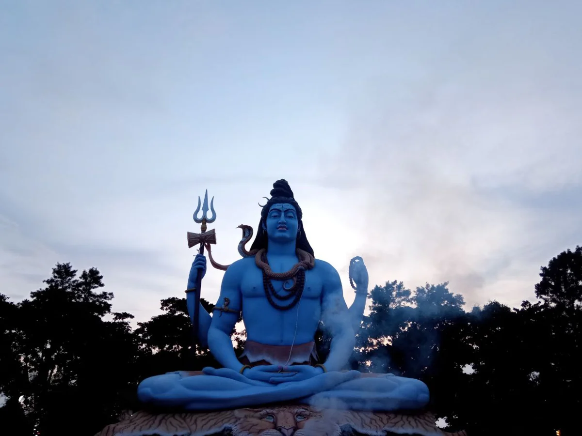 Kachnar City Shiva Temple in the Jabalpur area · actual photograph