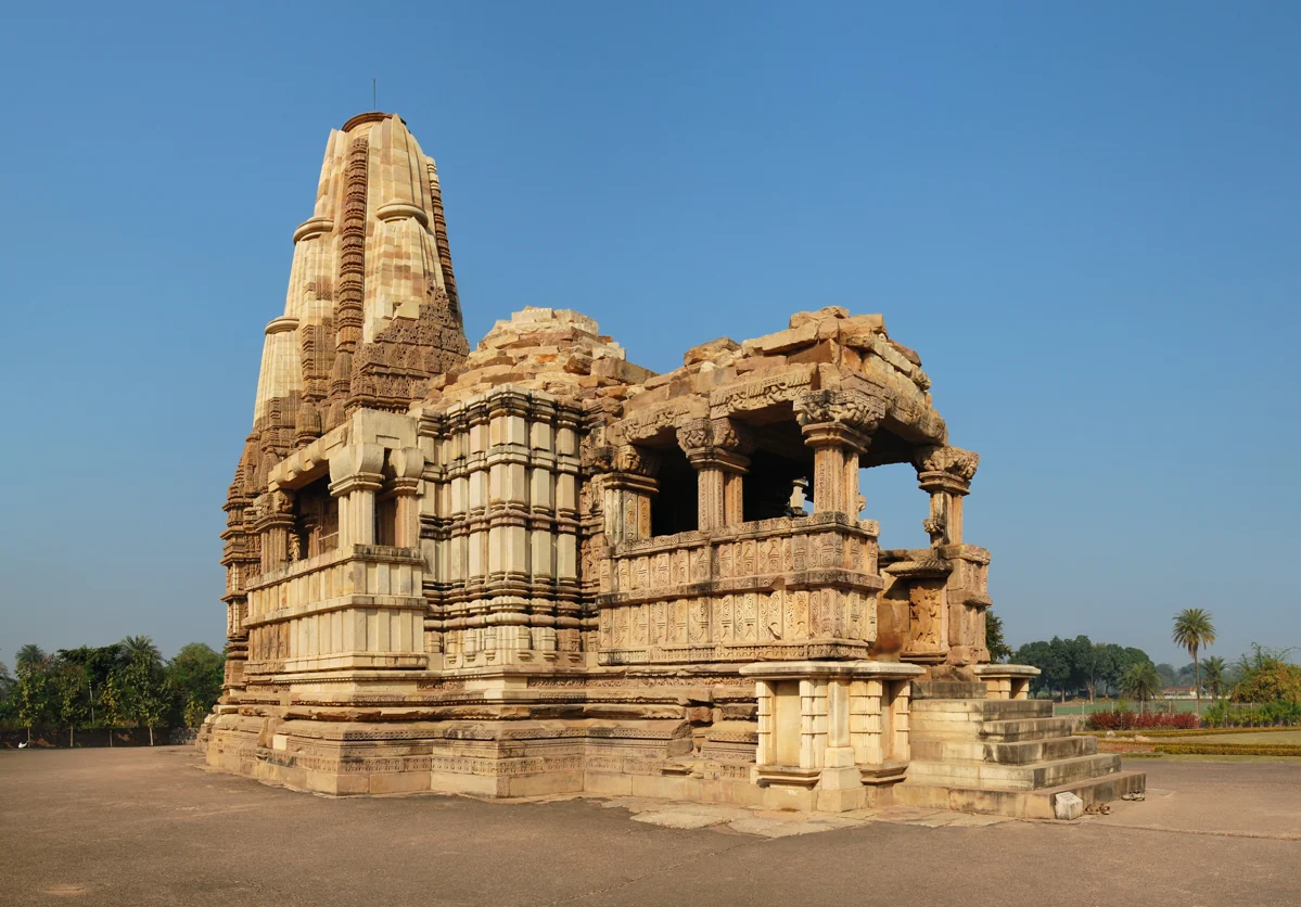 Duladeo Temple in Khajuraho · actual photograph