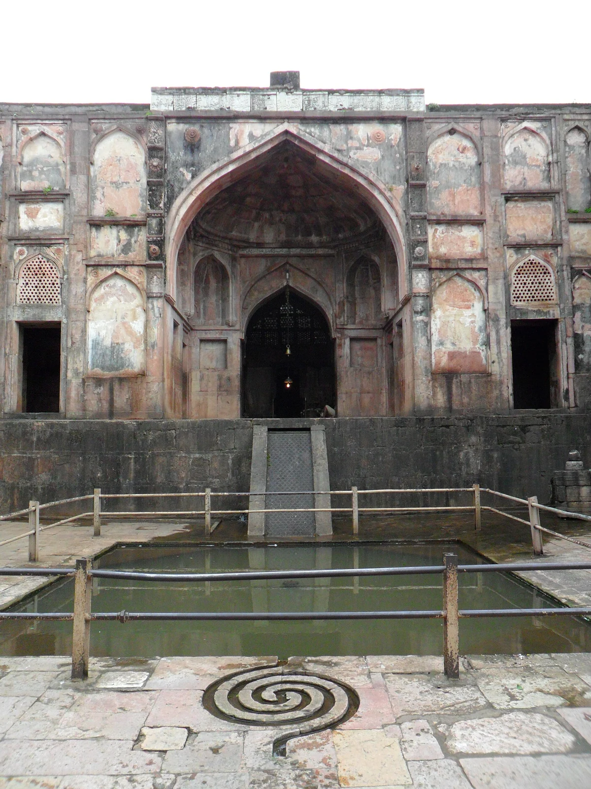 Nilkanth Mahadev & Mahal in Mandu · actual photograph
